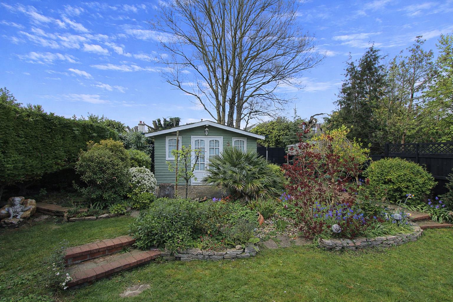 Senga Road, Wallington
